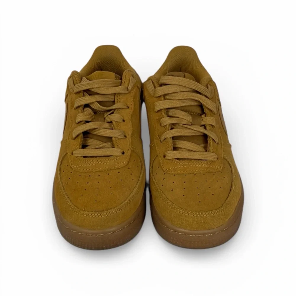Youth Big Kids Boys Nike Air Force 1 LV8-Size 5.5 - Picture 2 of 6